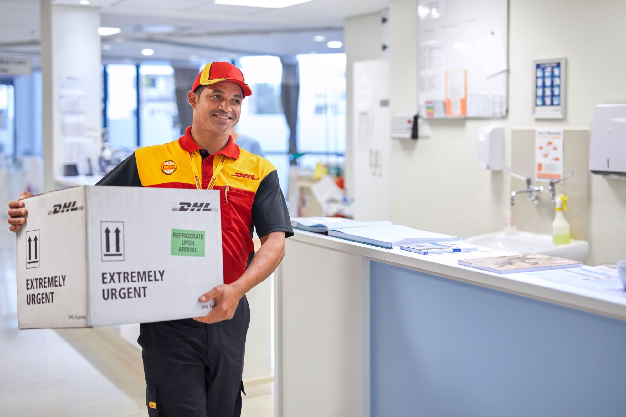 DHL Group investiert zwei Milliarden Euro in Gesundheitslogistik